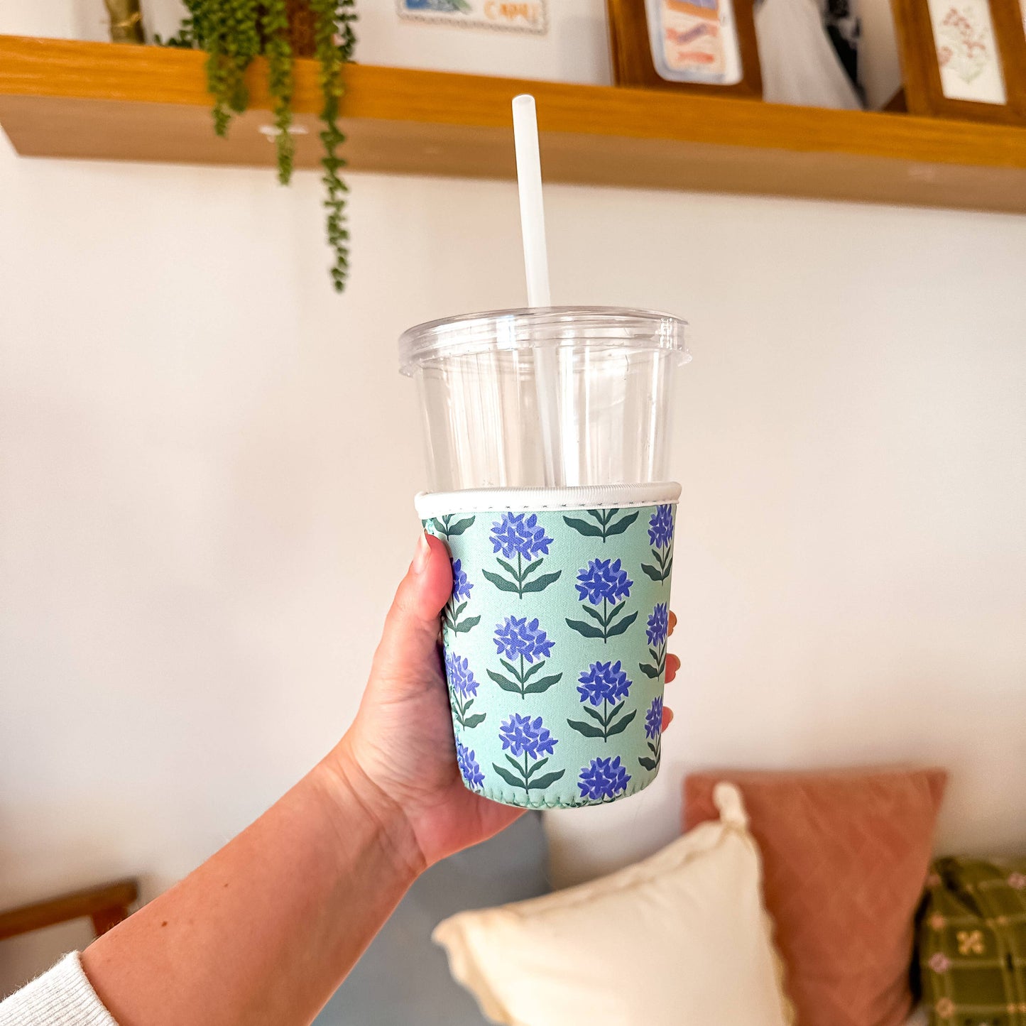 Nantucket Spring Hydrangeas Iced Coffee Sleeve