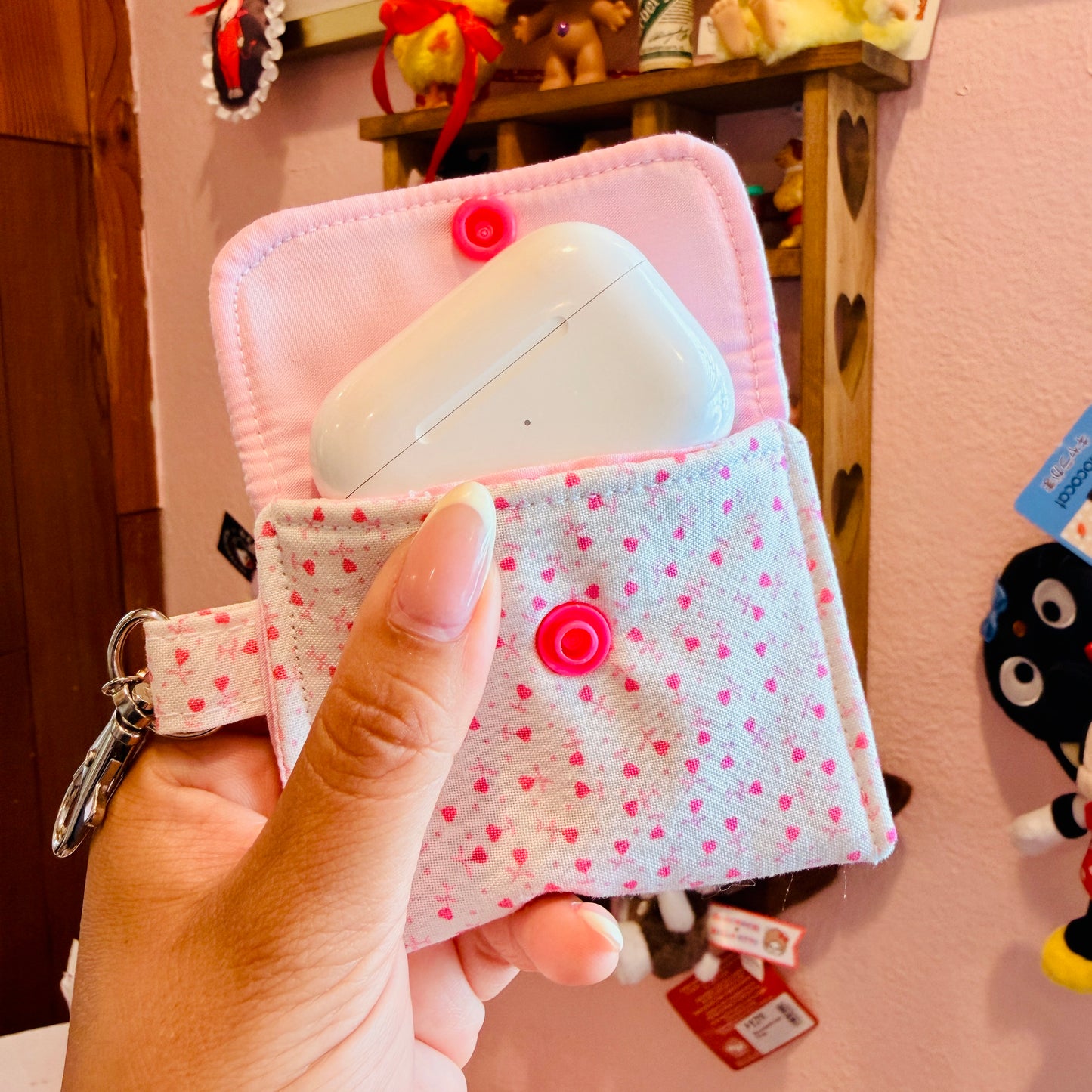 AirPod Holder - Mini Pink Hearts